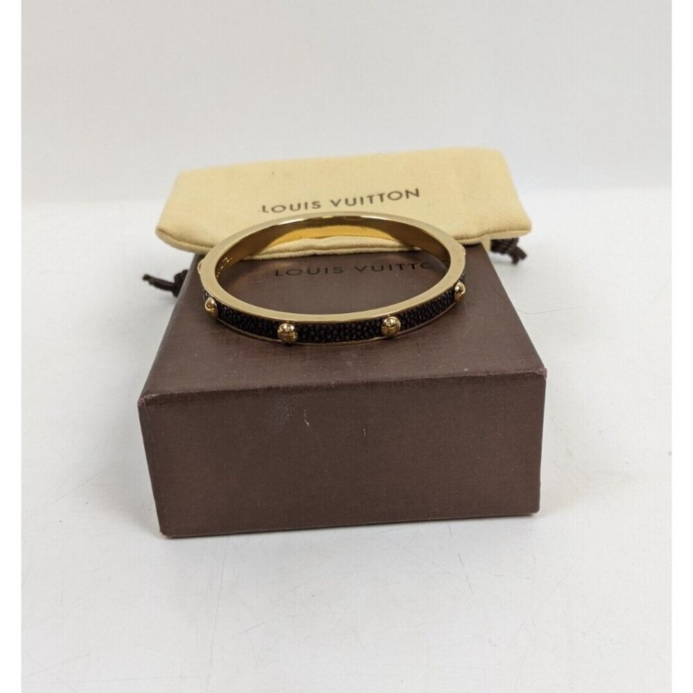 Luis Vuitton Gimme A Clue Black Stingray Leather Gold Tone Bangle Bracelet